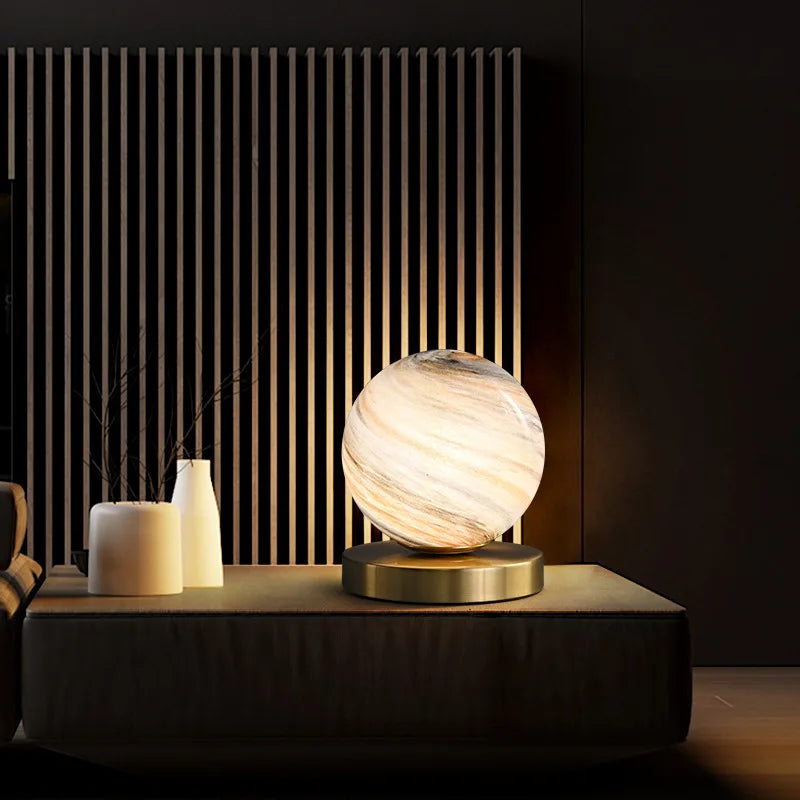 High Quality Brass Nordic Modern Creative Desk Light LED Decorative Glass Ball Table Lamp