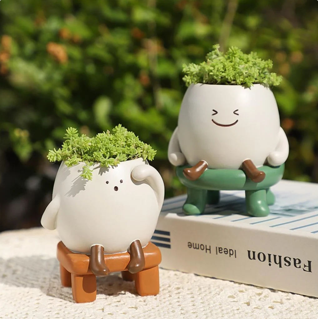 1PC Cute Round Face Sitting Flower Pot - Resin Flower Pot for Succulents, Home Desk Decoration, Flower Pot Decoration Craft