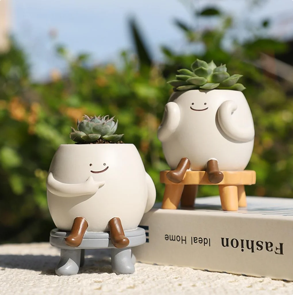 1PC Cute Round Face Sitting Flower Pot - Resin Flower Pot for Succulents, Home Desk Decoration, Flower Pot Decoration Craft